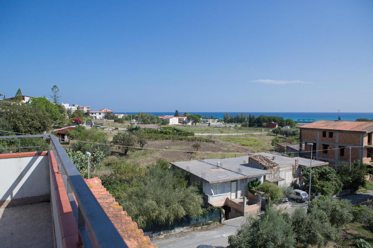 Appartamenti Giusi Con Giardino O Veranda Madonna della Catena Exterior foto